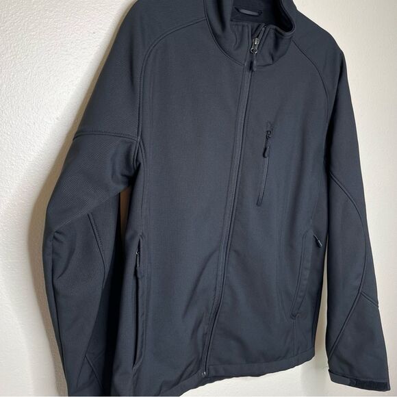 Kirkland Signature Soft Shell Black Jacket Water Resistant Pockets Men Large - Picture 2 of 12